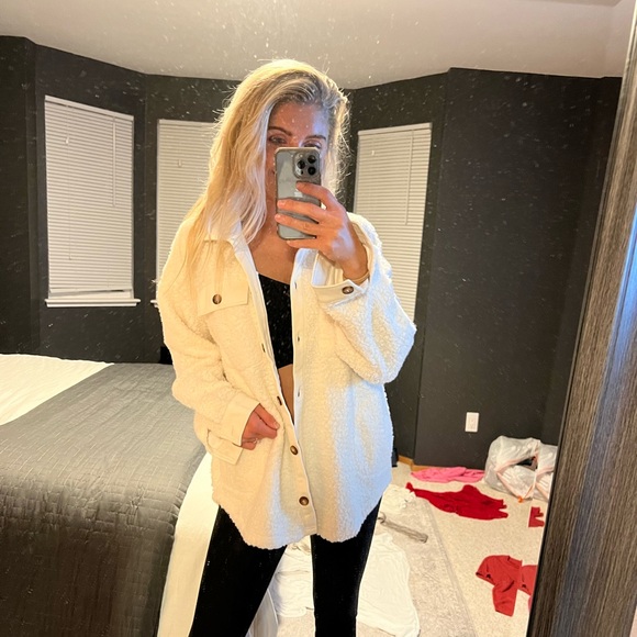 Sherpa Shacket - Picture 7 of 7